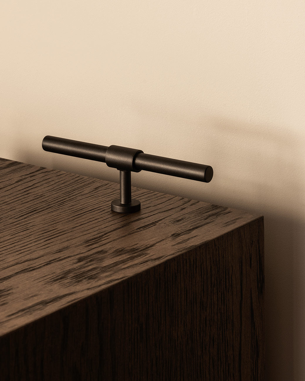 SIGNATURE slim - T-bar 107 mm - Nearly Black / Nearly Black
