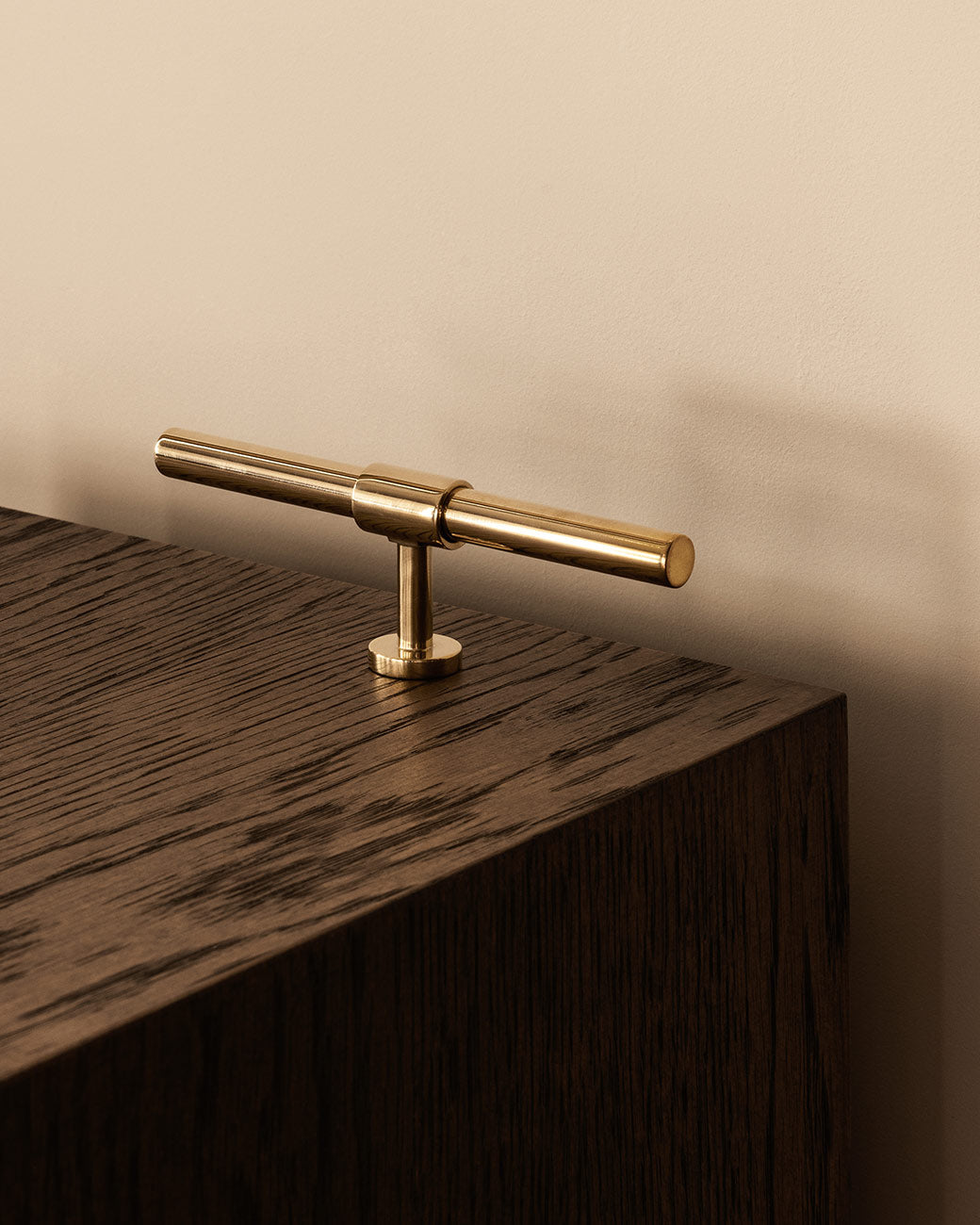SIGNATURE slim - T-bar 107 mm - Polished Brass / Polished Brass