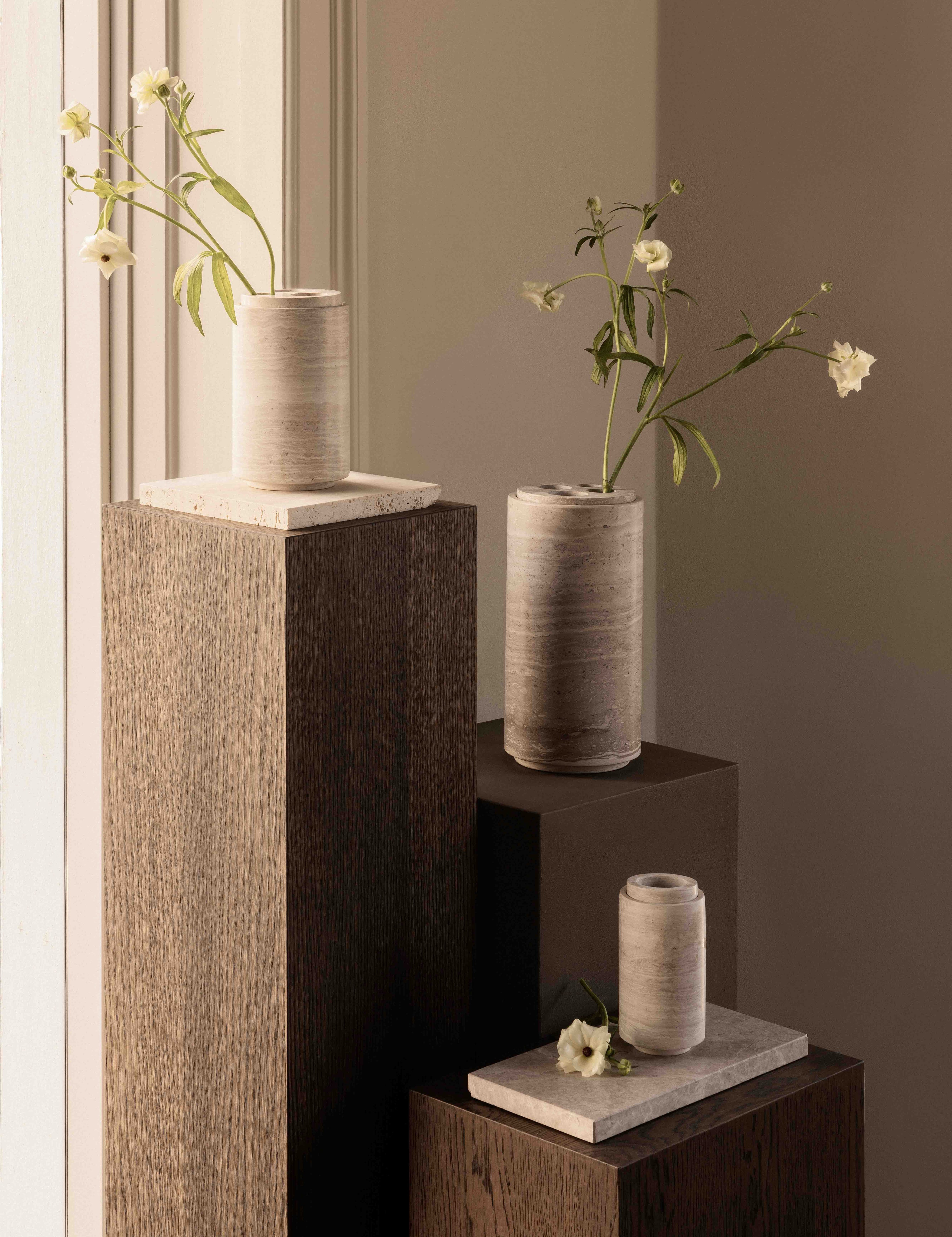 brandtcph-stem-vase-collection-chalk-grey_1tiff.jpg