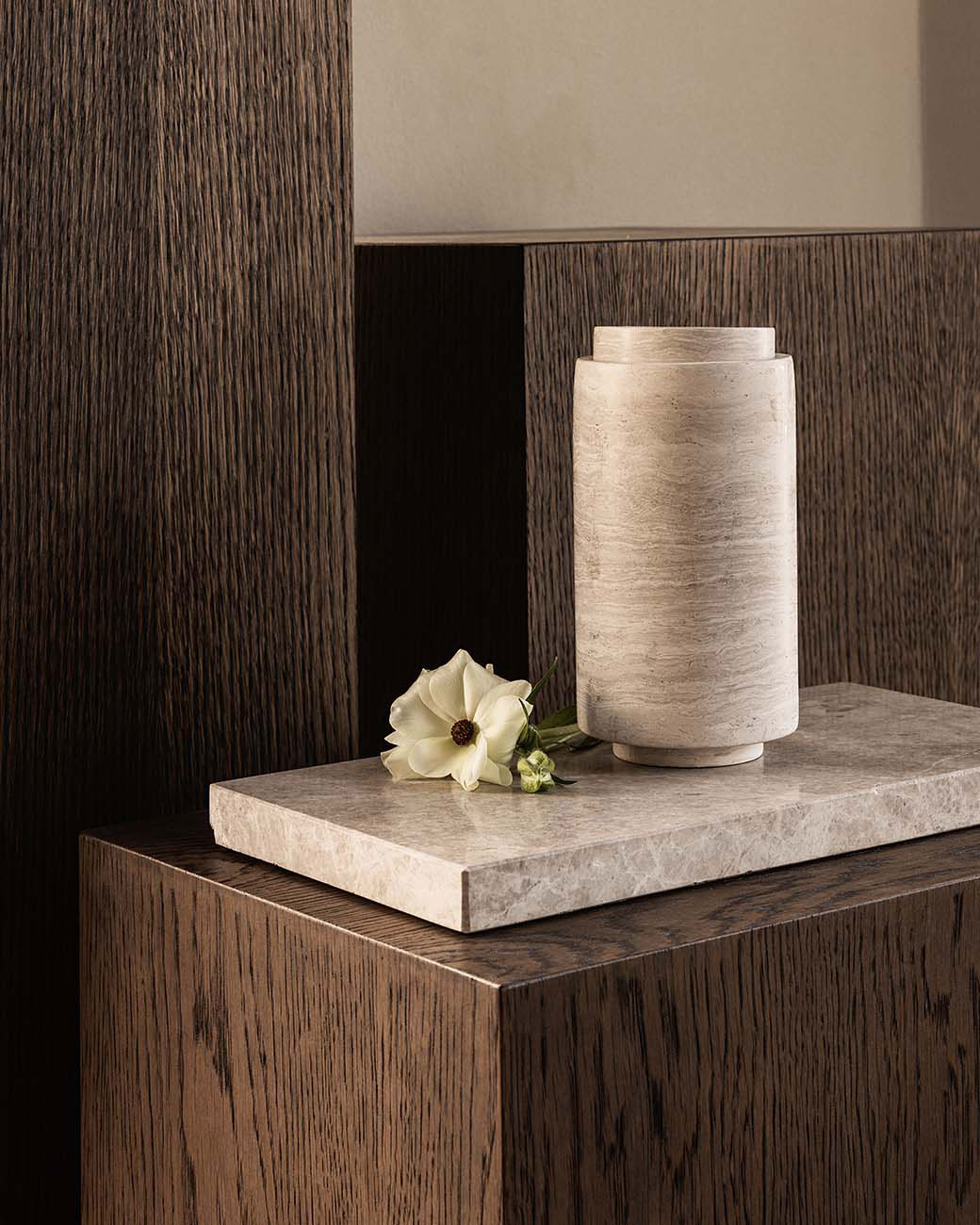 brandtcph-stem-vase-small-chalk-grey_1tiff.jpg