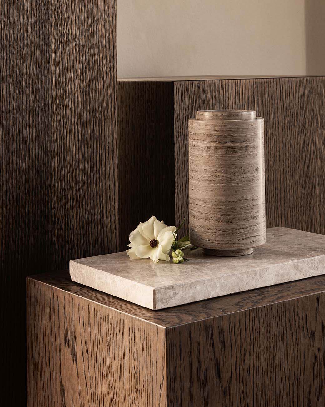 brandtcph-stem-vase-small-smoke-grey_1tiff.jpg