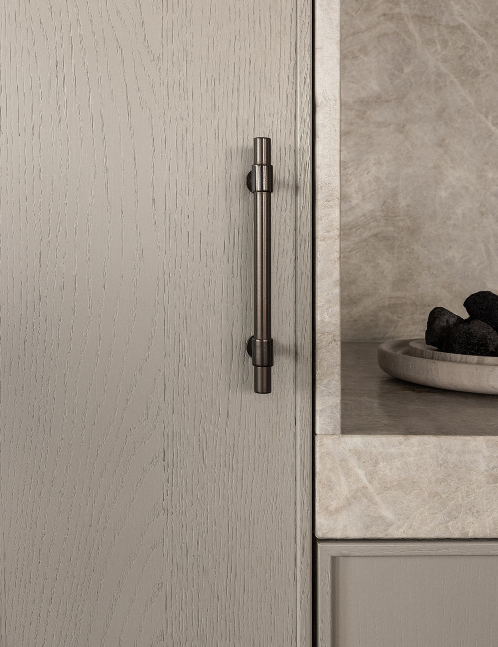 BRANDT Copenhagen SIGNATURE collection pull bar in burnished brass