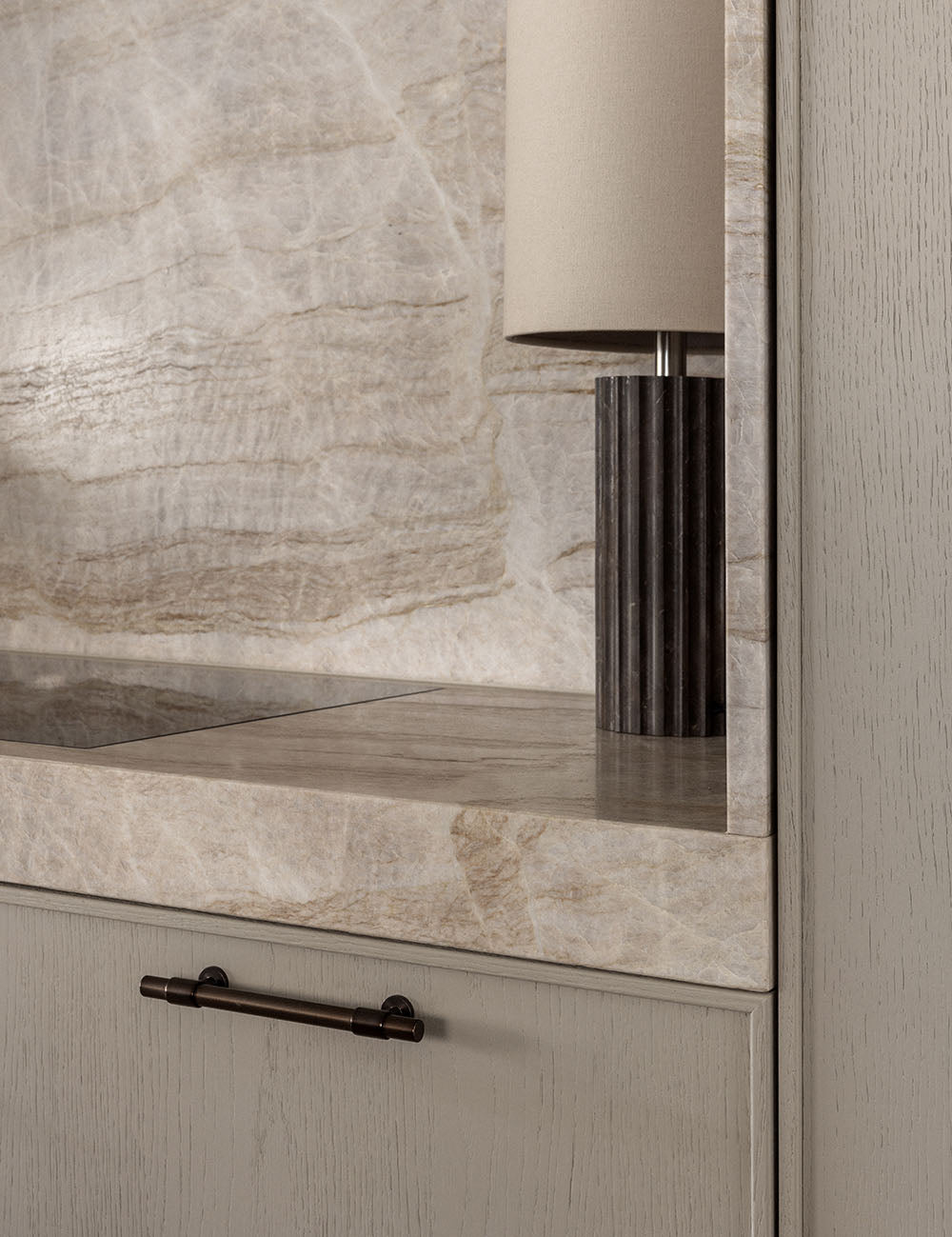 BRANDT Copenhagen Signature pull bar in burnish brass