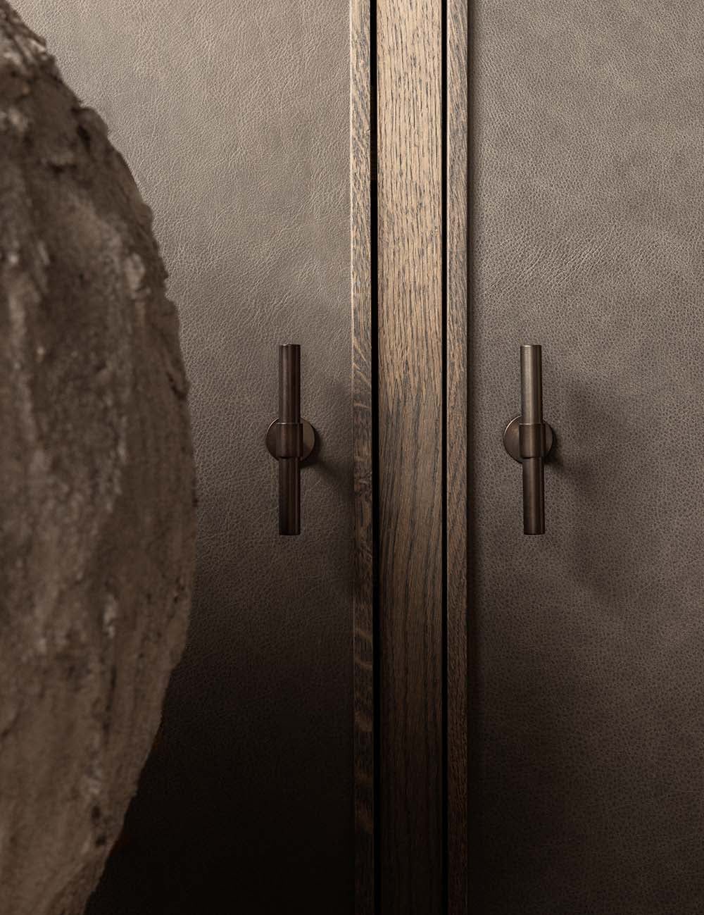 BRANDT Copenhagen Signature t bars in burnished brass